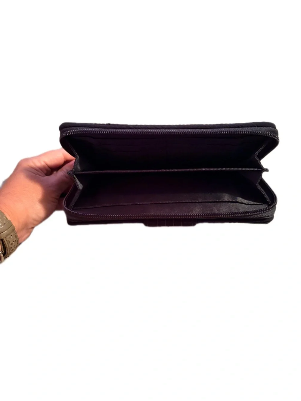 Vera Bradley Classic Black Turnlock Quilted Travel Wallet, RFID Protection,l - Picture 4 of 8